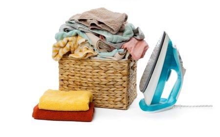 Key Features That Make a Difference in Dry and Steam Iron Box