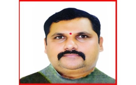 Navigating Life’s Path: Sri Gayathri Astro Center and the Wisdom of Rajguru Sri Sri Raghavan Shastriji